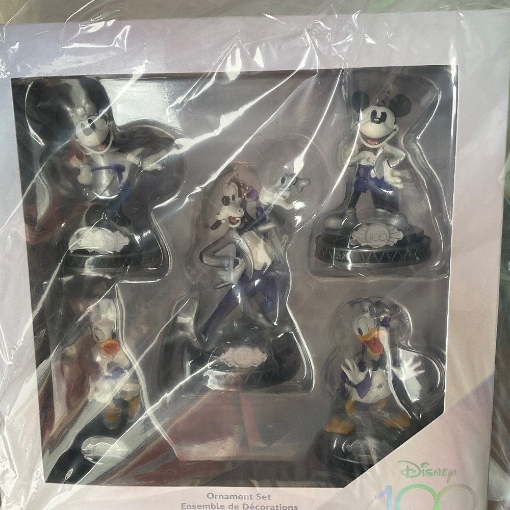 Disney 100 years ornament set